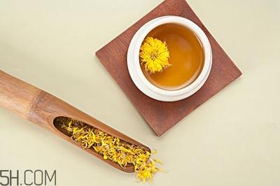蒲公英根茶能放糖吗 蒲公英根茶里放什么糖比较好